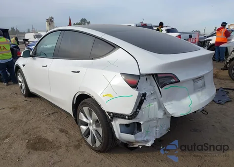 2021 Tesla Model Y Long Range Dual Motor All-Wheel Drive from USA, damaged, VIN 5YJYGAEE6MF284265